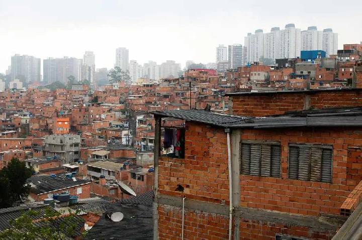Abordagem da Polícia Militar deixa um homem baleado em Paraisópolis