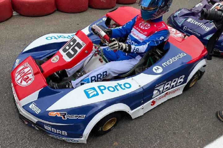 Atual campeão, Felipe Drugovich busca segunda vitória nas 500 Milhas de Kart Granja Viana