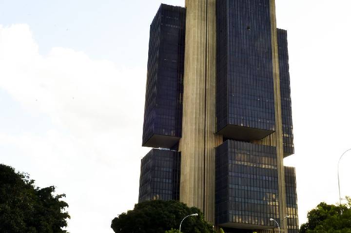 BC aperta regras de provedores de TI para instituições financeiras