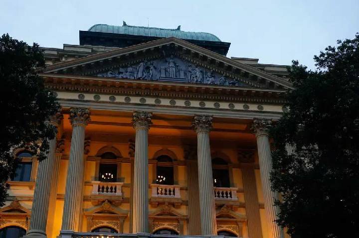 Biblioteca Nacional abre inscrições para Prêmio Literário 2026
