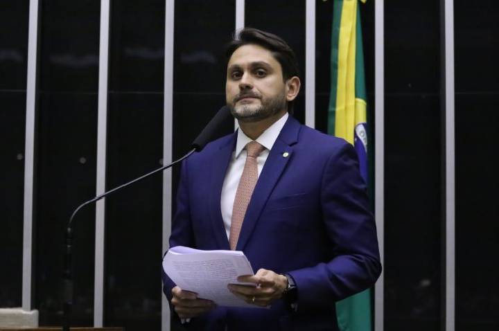 Câmara conclui votação de projeto que permite atualização do valor de bens no IR; acompanhe