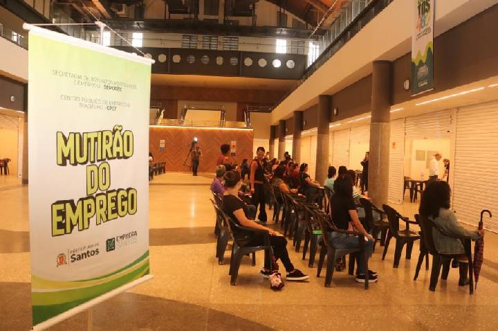 Centro de emprego de Santos promove mutirão com 232 vagas