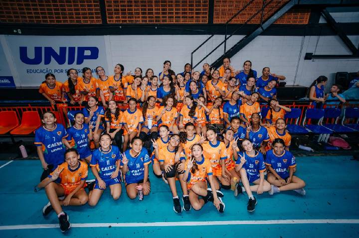 Com apoio da Caixa, São Bernardo entrega de novos uniformes e resgata protagonismo do handebol