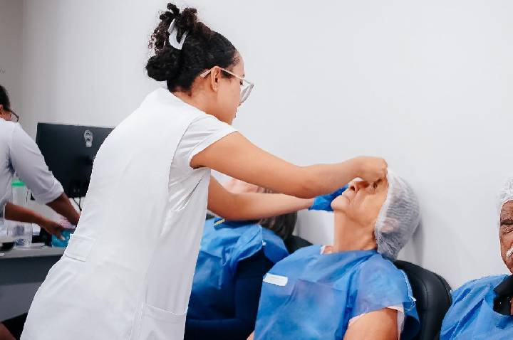 Com Caravana da Saúde, ação de cirurgia de catarata realiza 451 procedimentos em um mês