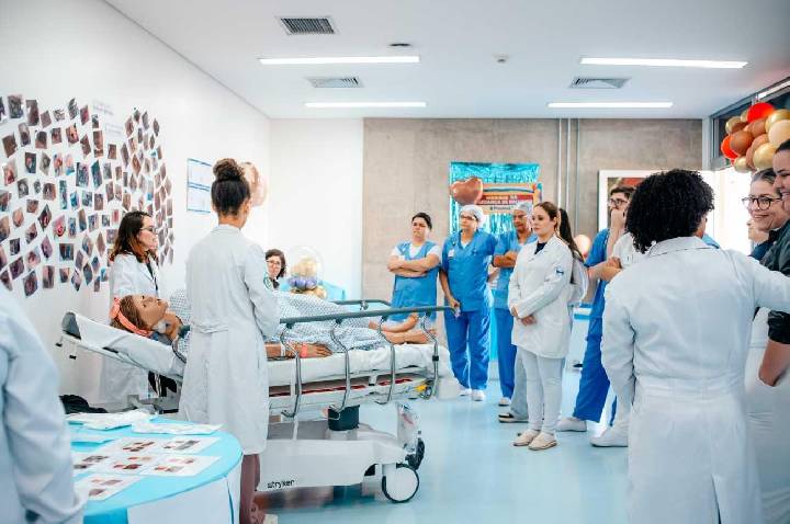 Com workshop, Hospital de Urgência de São Bernardo capacita servidores da saúde para prevenção de lesões em pacientes acamados
