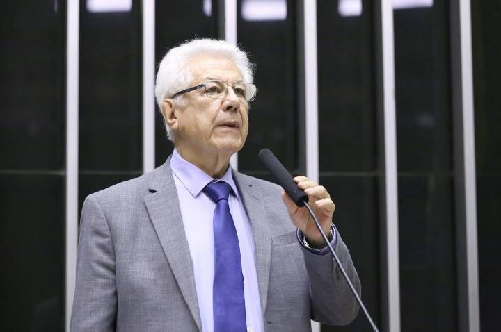 Comissão debate instituição de escolas cívico-militares de ensino profissionalizante no sistema público de ensino