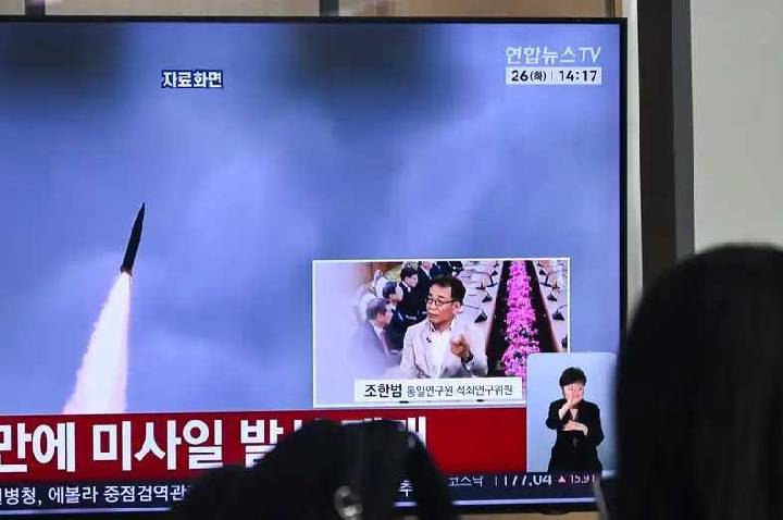 Coreia do Norte volta a testar míssil balístico