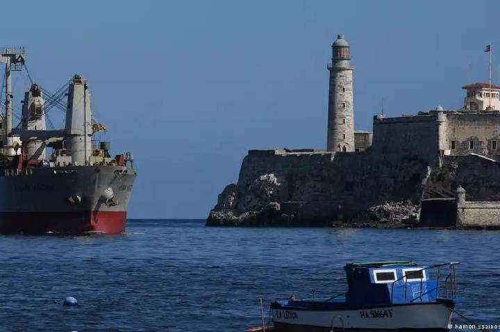 Cuba recebe carga de arroz da China em meio à crise