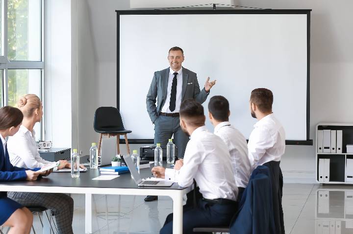 Curso gratuito ensina a fazer gestão de carteira B2B