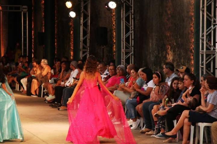Desfile temático celebra 480 anos de Santos no Mercado Municipal. Ingressos solidários já podem ser retirados
