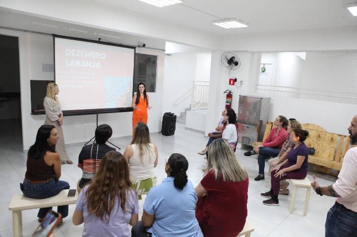 Educadores de Santos recebem orientações para prevenção ao câncer de pele