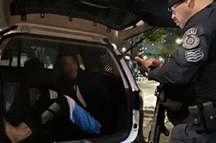 Em operação, Romu de São Bernardo prende homem por tráfico de drogas no Montanhão