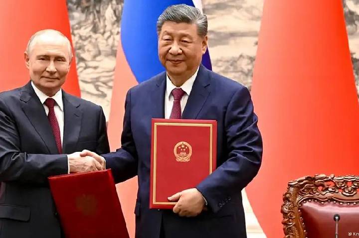 Em visita à China, Putin exalta parceria estratégica com Xi