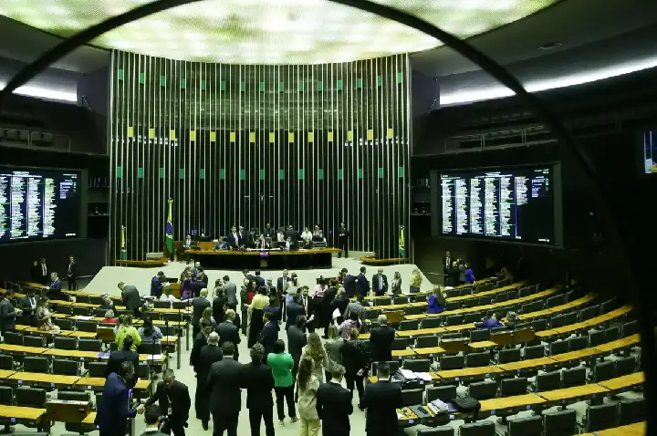 Entenda os próximos passos do projeto para reduzir a maioridade penal