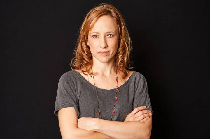 Festival Todos em Cena recebe premiado monólogo de Anna Kutner no Teatro da UFU