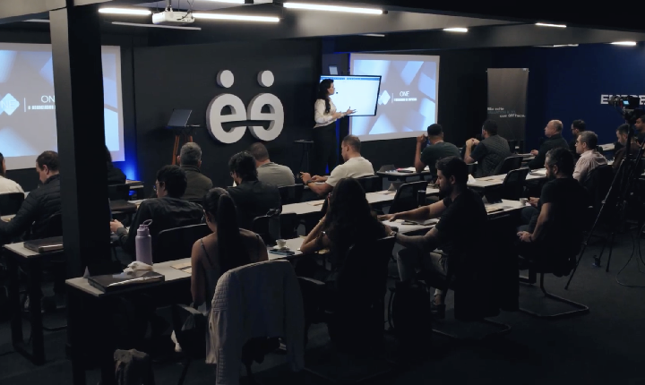 Formação para negociadores de empresas é lançada no Brasil