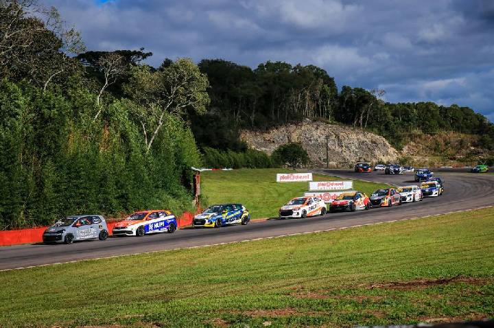 Henrique Basso, Marcos Paioli e Felipe Machiavelli lideram o campeonato do MBR após etapa de Guaporé