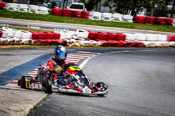 Henrique Werner mira top 5 e aposta em etapa limpa para avançar no campeonato da Copa São Paulo KGV