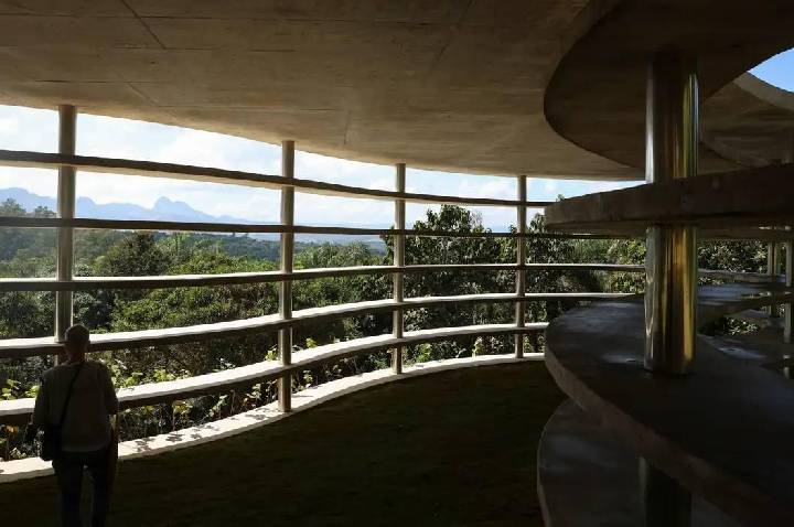 Inhotim celebra 20 anos com inauguração de três novas obras