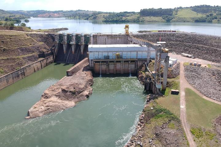 Interdição altera trânsito na via da barragem da Usina Hidrelétrica de Funil no dia 12 de maio