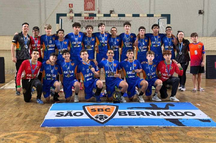 Invicta, equipe de São Bernardo conquista Copa Sudeste de handebol infantil