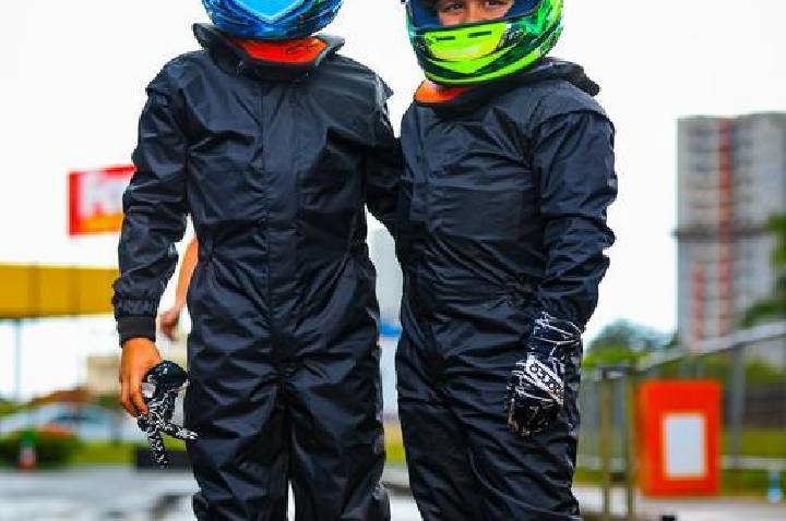 Irmãos Emerick destacam aprendizado em fim de semana intenso na pista do Beto Carrero