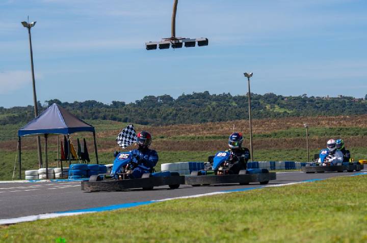 Kart se consolida como porta de entrada no automobilismo