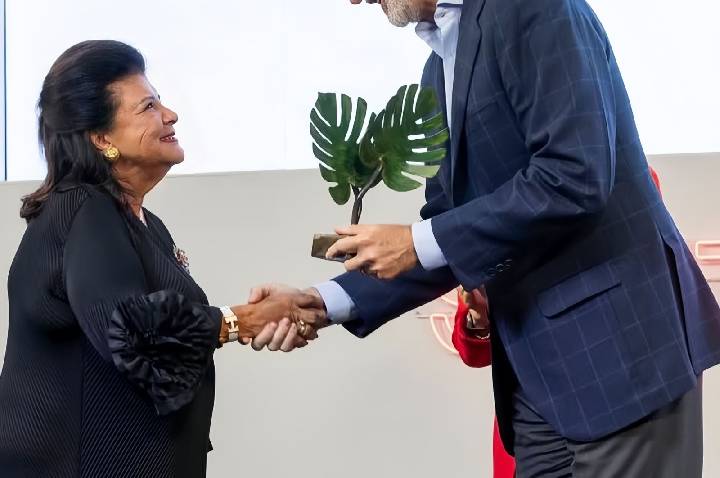 Luiza Helena Trajano recebe o South Summit Leadership Award