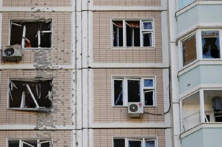 Maior ataque de drones ucranianos contra Moscou deixa mortos