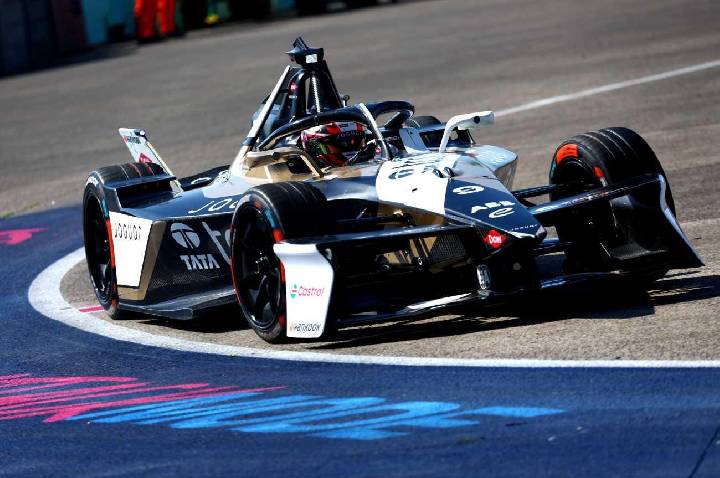 Mitch Evans, maior vencedor da categoria, triunfa na emocionante Etapa 8 do E-Prix de Berlim de 2026