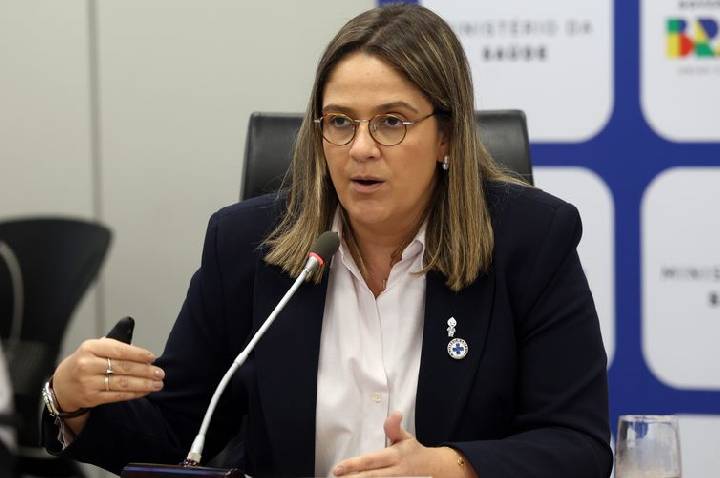 Mulheres do CadÚnico terão acesso mais rápido a absorventes pelo SUS