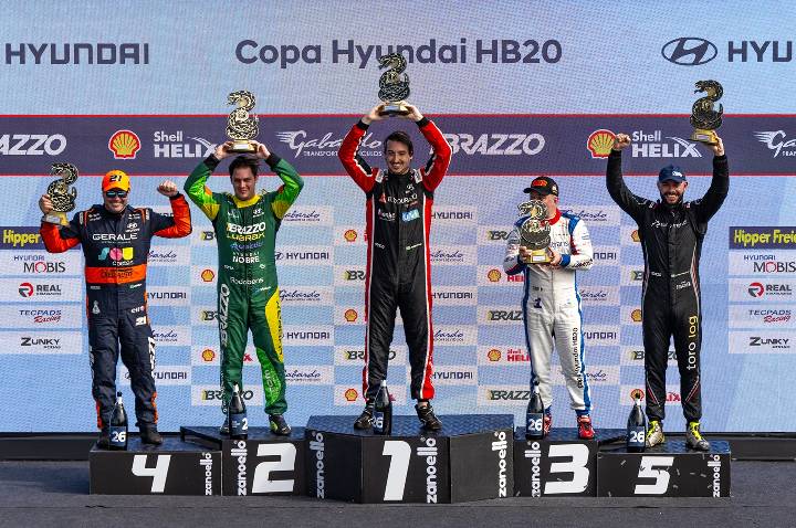 Nove empresas apoiam a Equipe Carro #04 na Copa Hyundai HB20