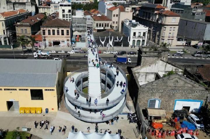 Passarela Porto-Cidade em Santos será interditada para obras