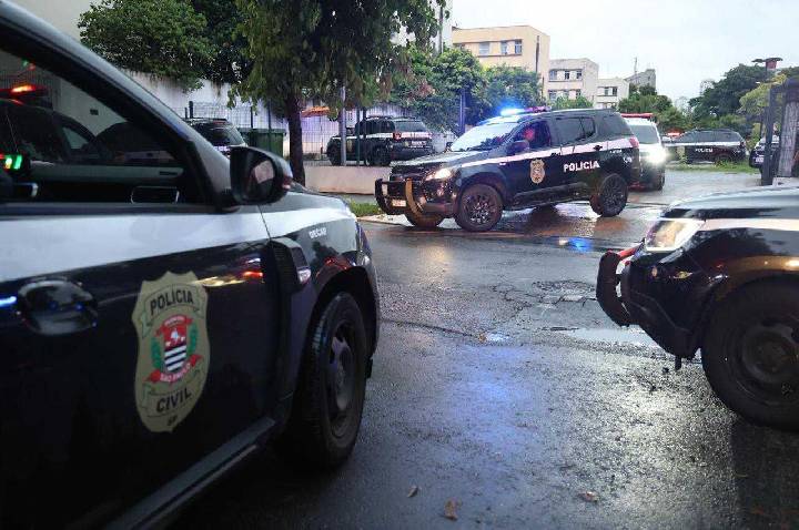 Polícia de SP descobre esquema de tráfico de metanfetamina após investigar homicídio de empresário chinês
