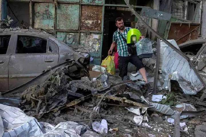 Rússia realiza um dos maiores ataques da guerra na Ucrânia