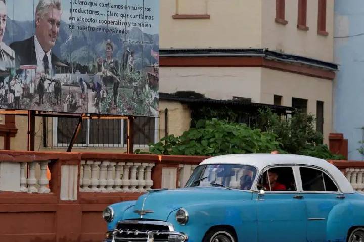 Sanções dos EUA promovem debandada empresarial em Cuba