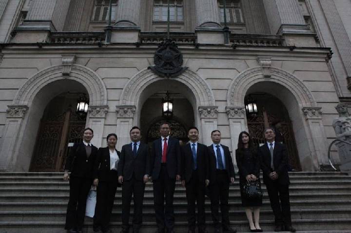 Santos fortalece laços com a China em encontro no Paço Municipal