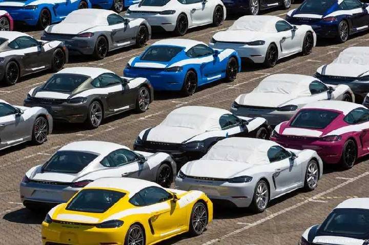 Setor automotivo alemão prevê corte de 225 mil vagas