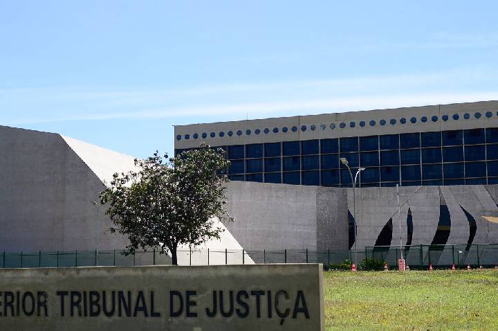 STJ marca depoimento de mulheres que acusam ministro Buzzi de assédio
