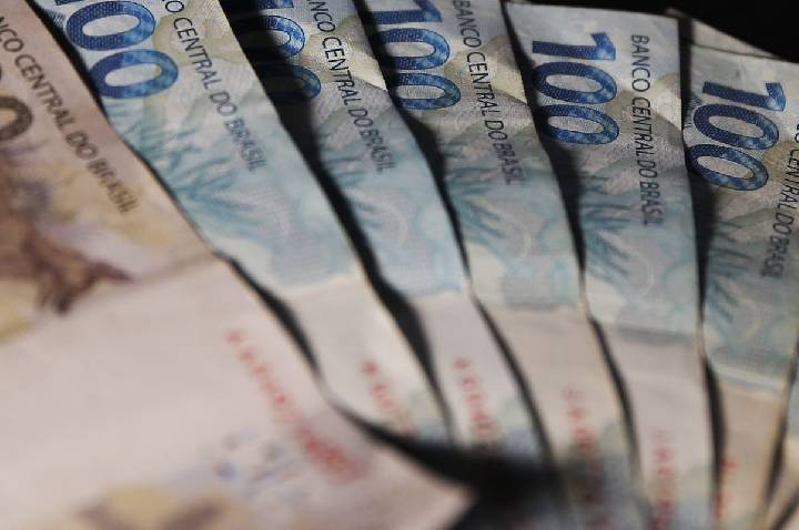 Superávit primário do Governo Central fica em R$ 25,2 bilhões em abril
