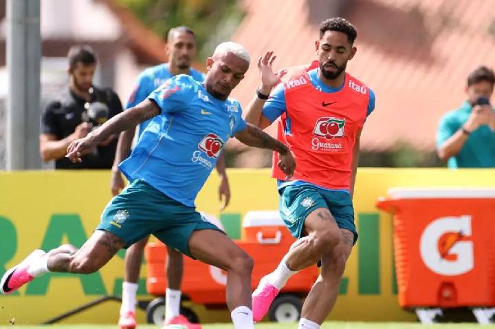 Wesley é cortado da Seleção Brasileira por lesão em amistoso