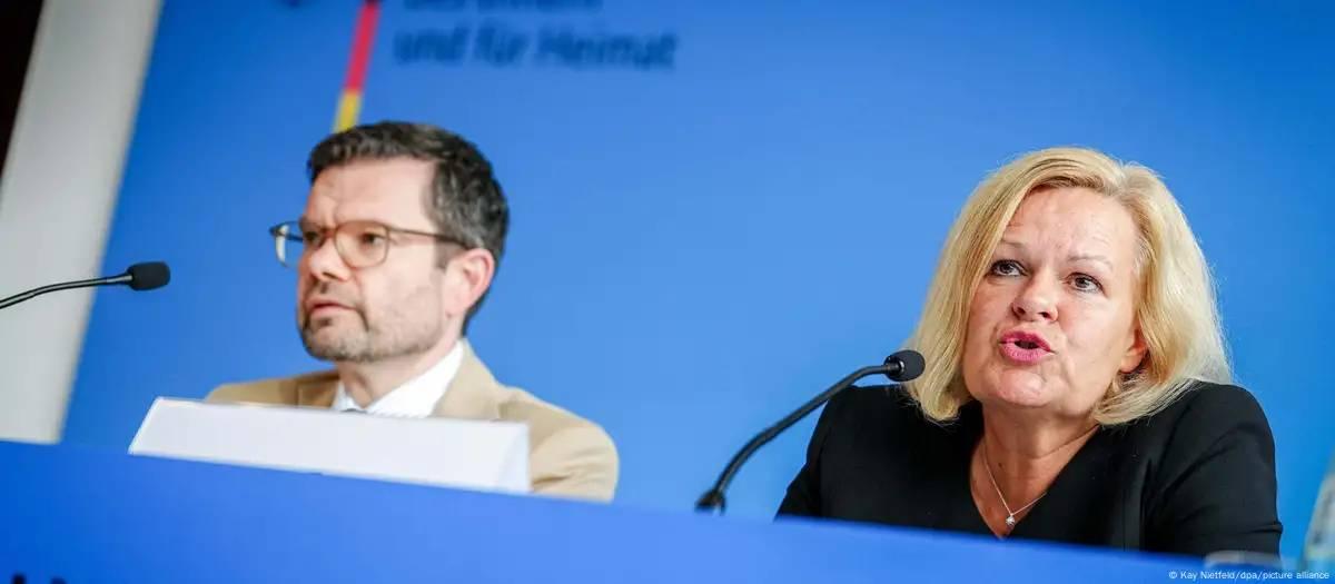 Alemanha endurece lei de armas e de refúgio após atentado