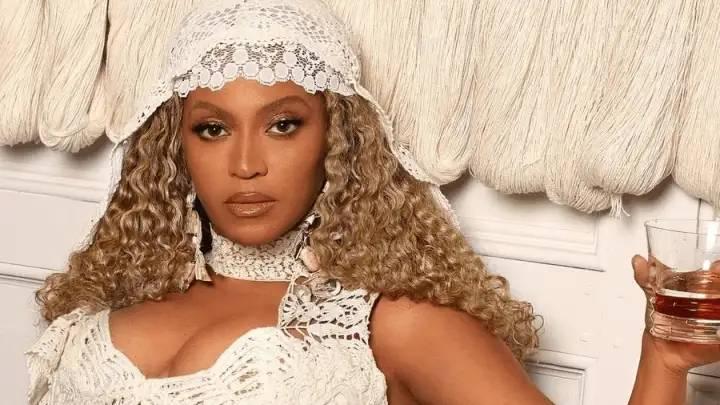 Beyoncé lança sua própria marca de uísque, 