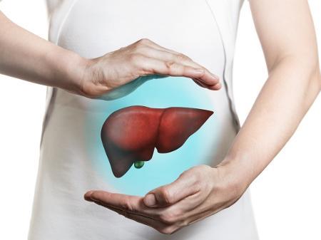 Coceira, dor de cabeça e outros sinais de atenção com a saúde do fígado