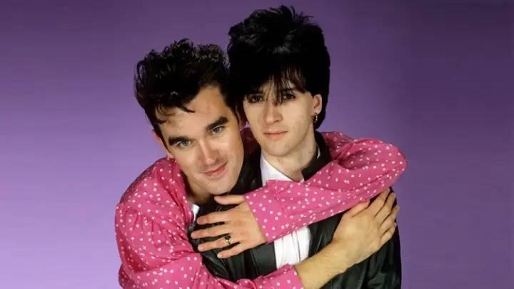 Morrissey diz ter aceitado oferta para reunir os Smiths, mas que Johnny Marr ignorou a proposta