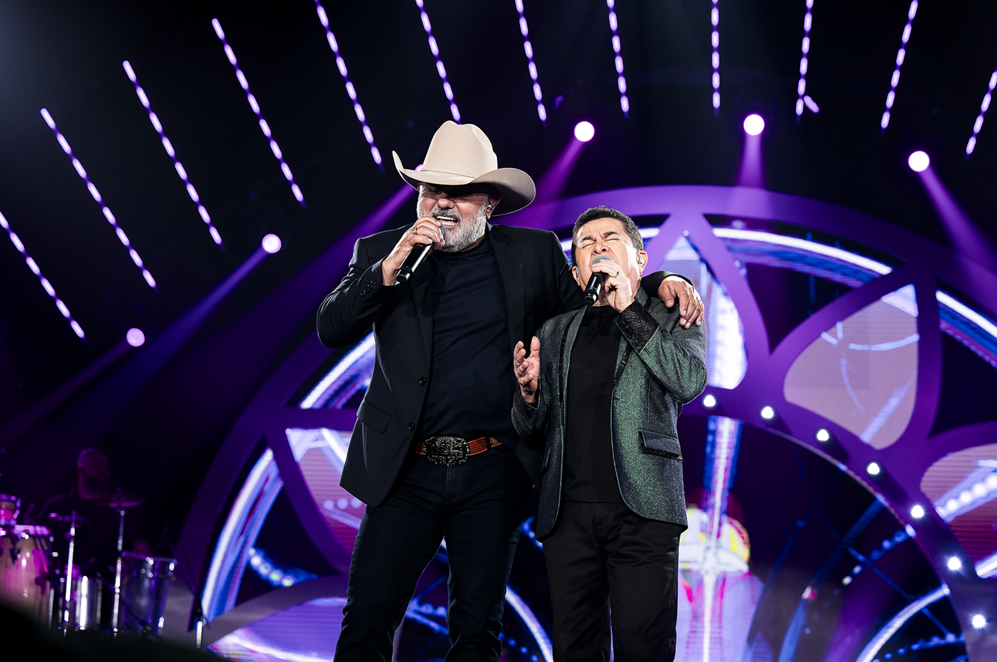 Rionegro & Solimões com 'Fivela com Fivela': Música Explode nas Paradas e se Torna Hino na Festa do Peão de Barretos 2024