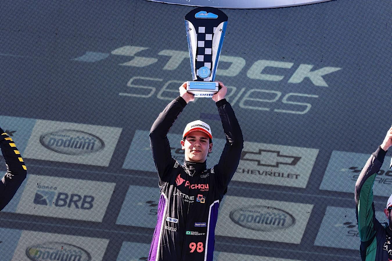 Enzo Bedani chega ao Velopark de olho na liderança da Stock Series