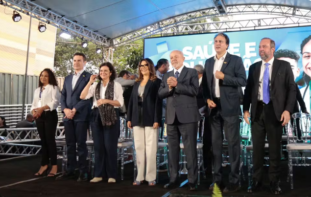 Lula participa de inauguração de novo HC-UFU em Uberlândia: 'Vamos fazer funcionar totalmente'