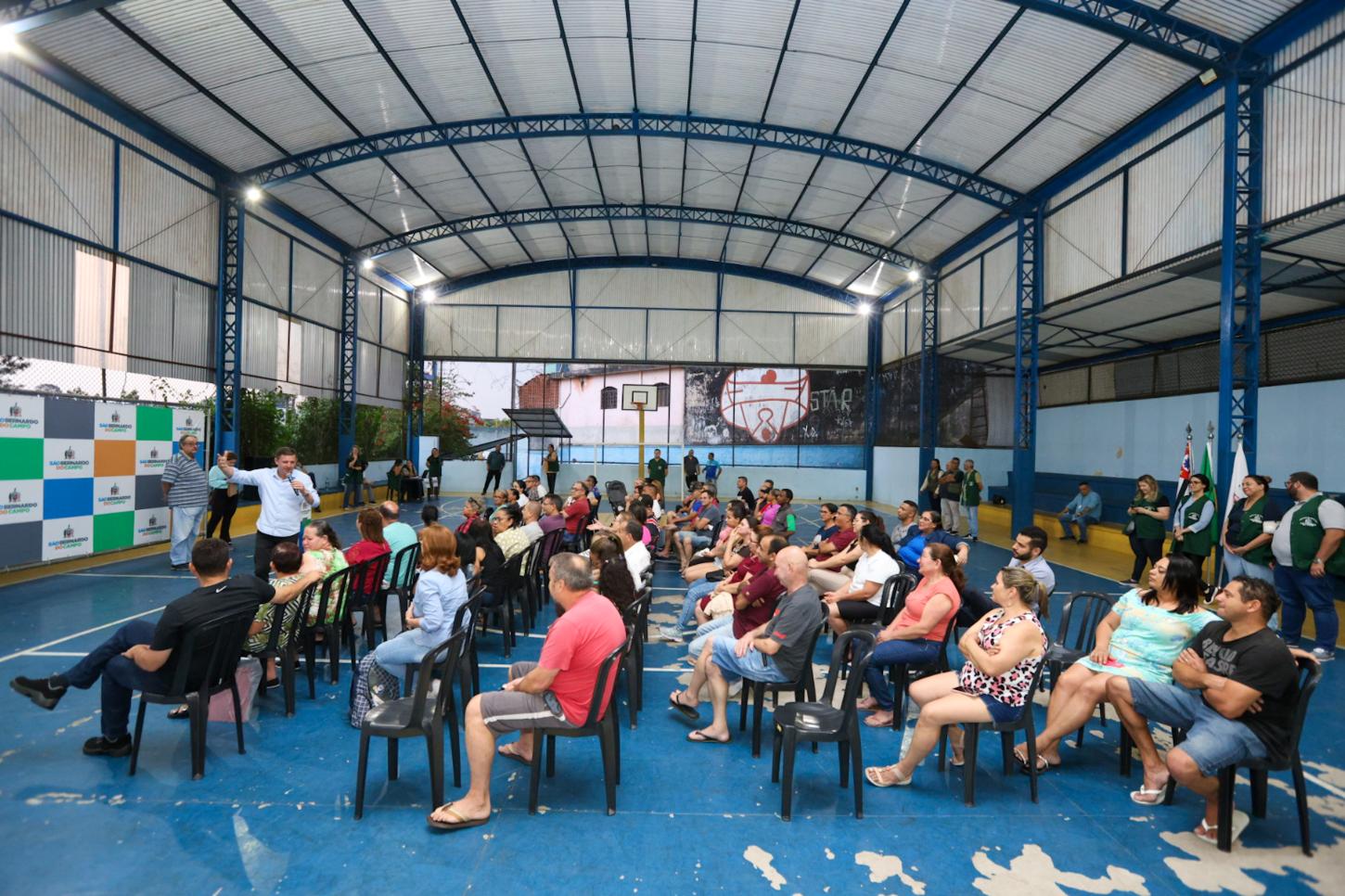 Prefeitura de São Bernardo concede 63 escrituras no bairro dos Casa