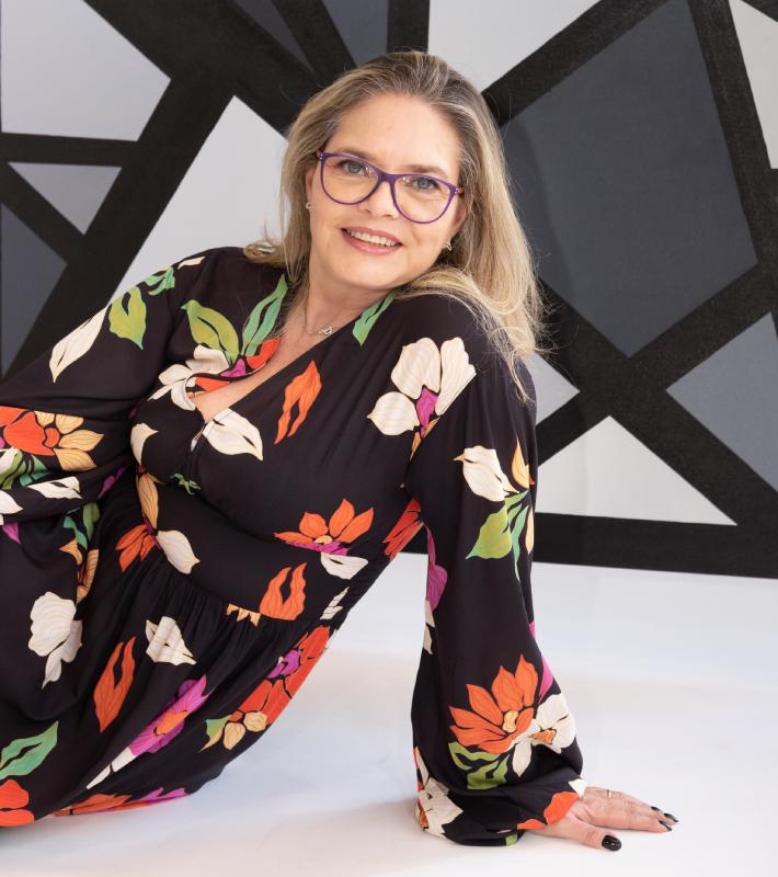 Cintia Abravanel participa da exposição 